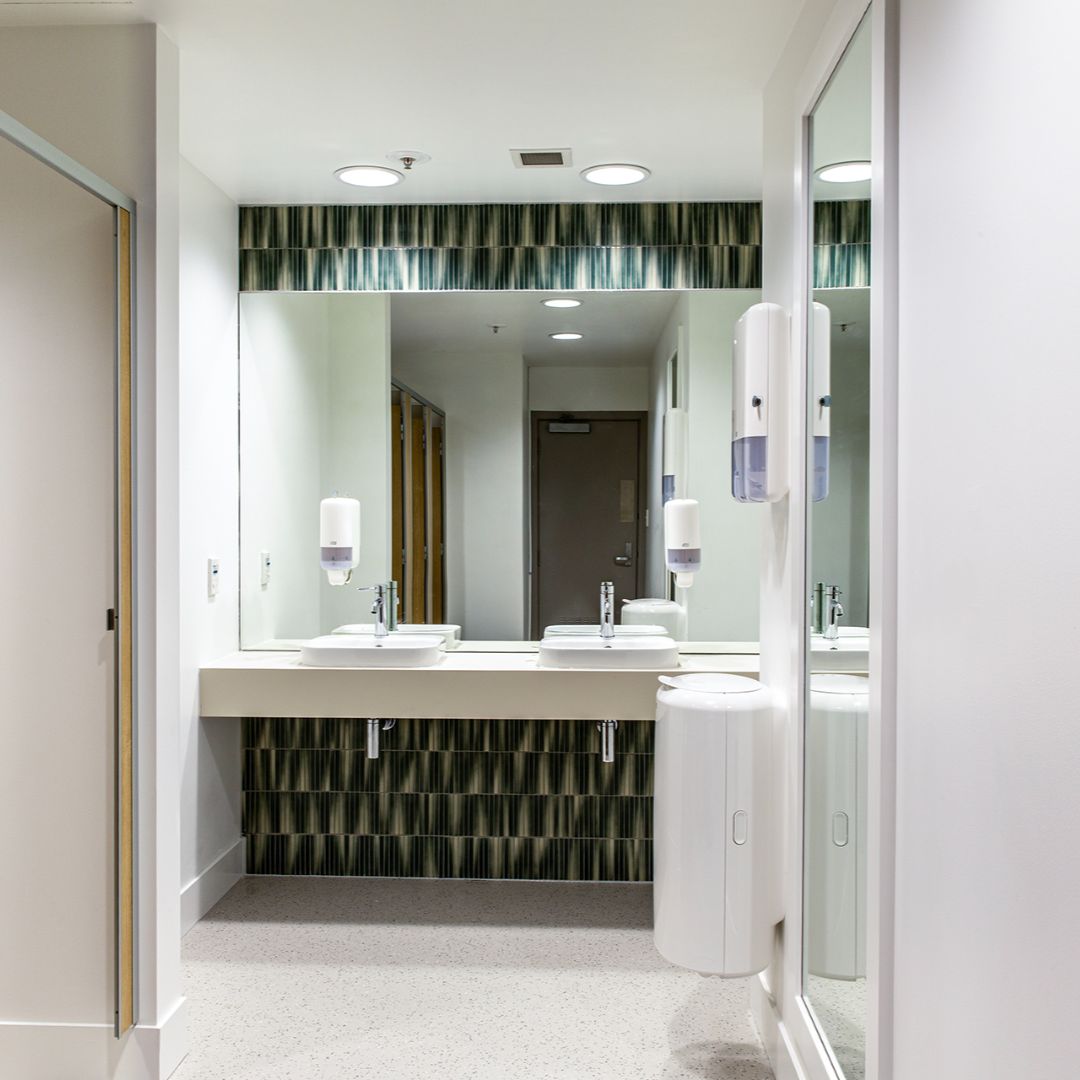 lambton1080x1080 008